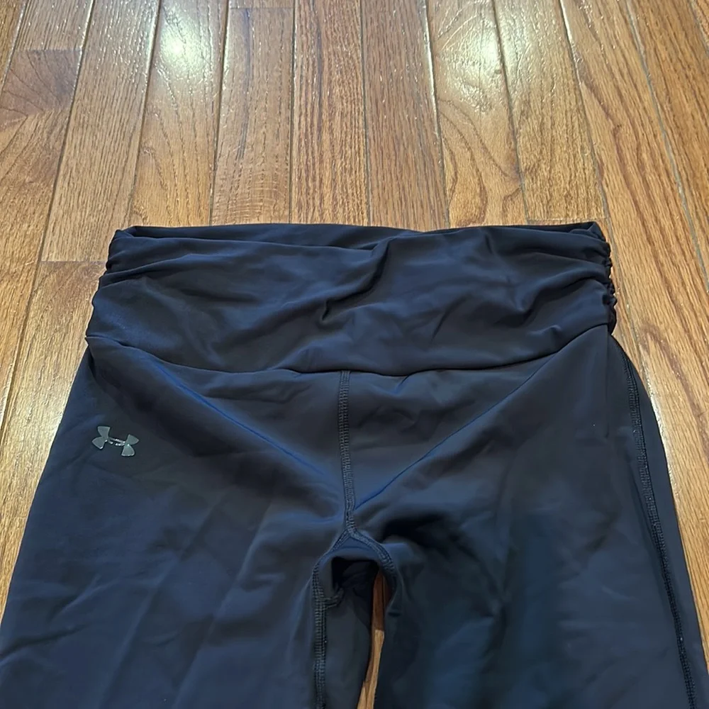 Under Armour Heat Gear Cropped Leggings - Picture 3 of 5